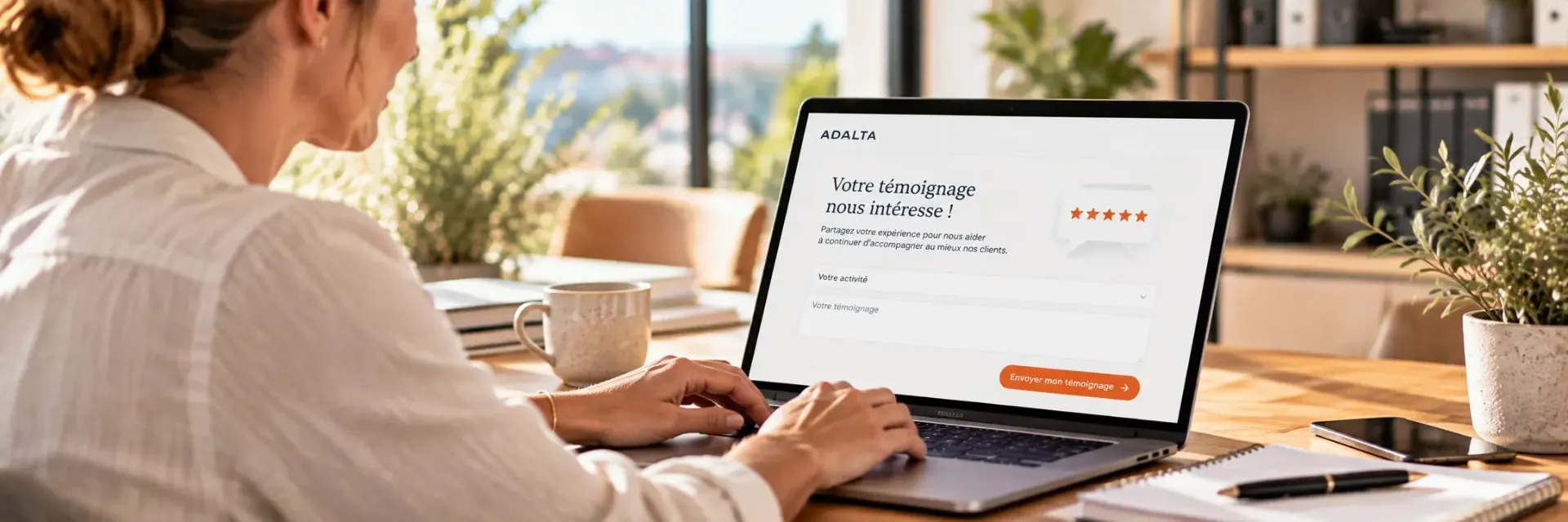 Cliente déposant un témoignage sur le formulaire en ligne du cabinet ADALTA
